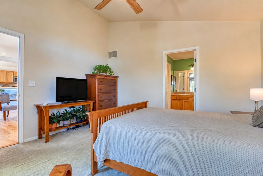 Bur Oak Lane 37