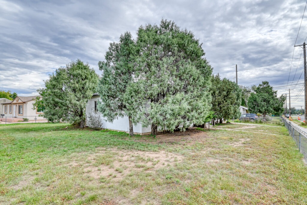 E Cheyenne Rd 5