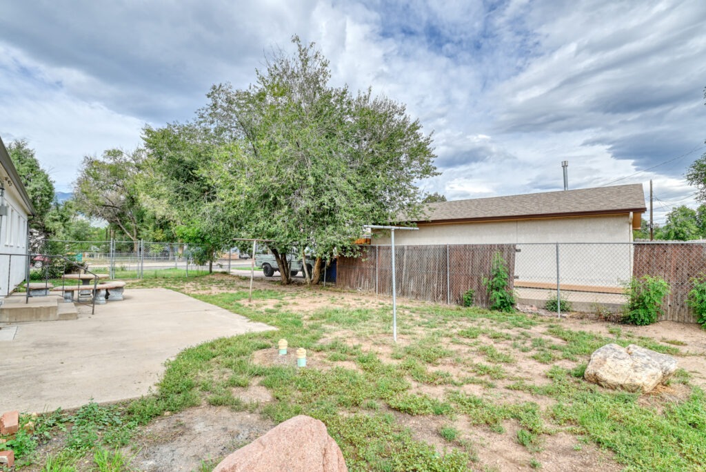 E Cheyenne Rd 9