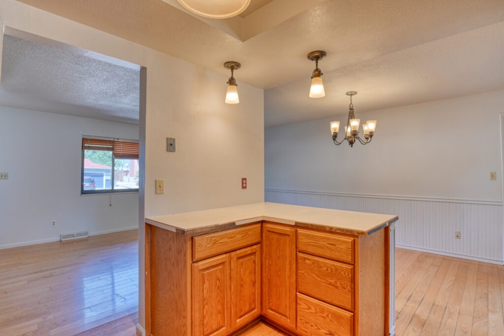 E Owen Cir 11