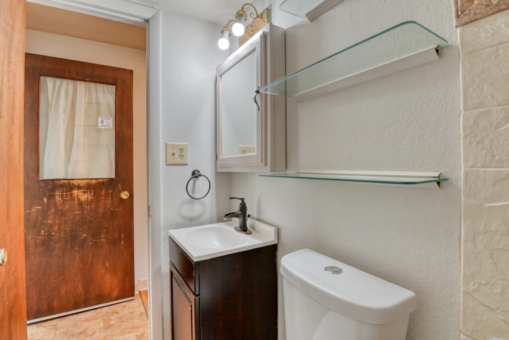 E Owen Cir 23