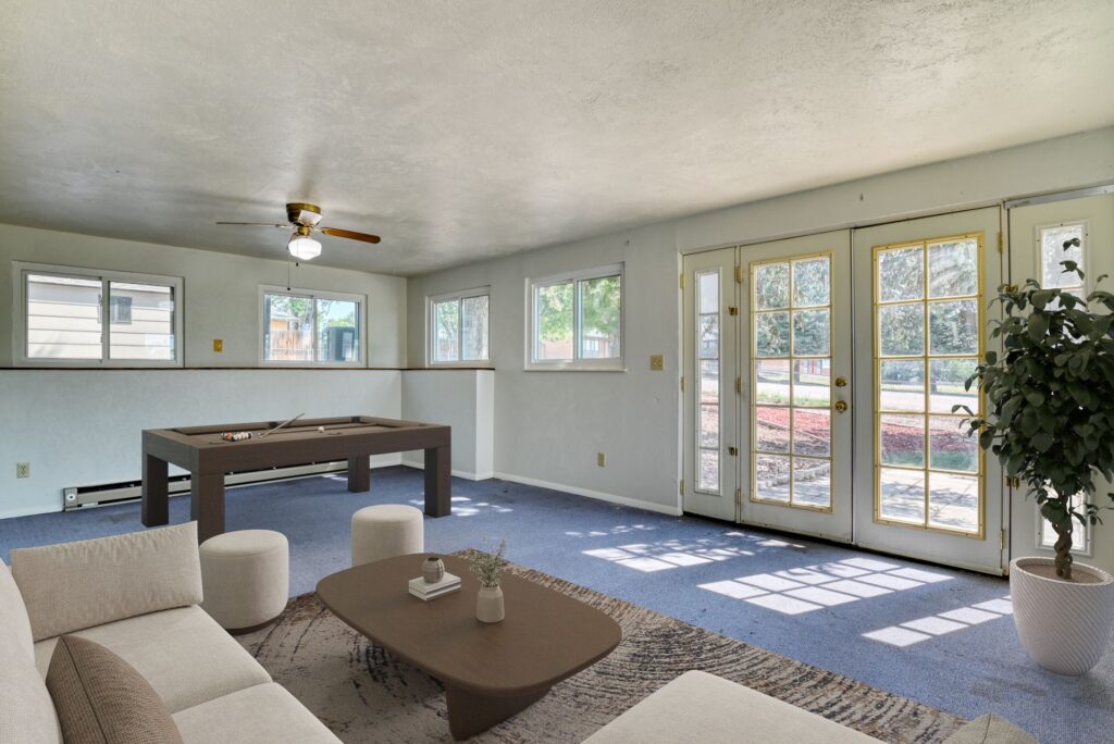 E Owen Cir 27