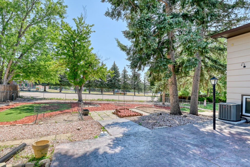 E Owen Cir 45