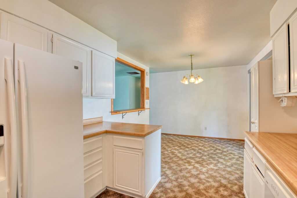 Pearl St 24