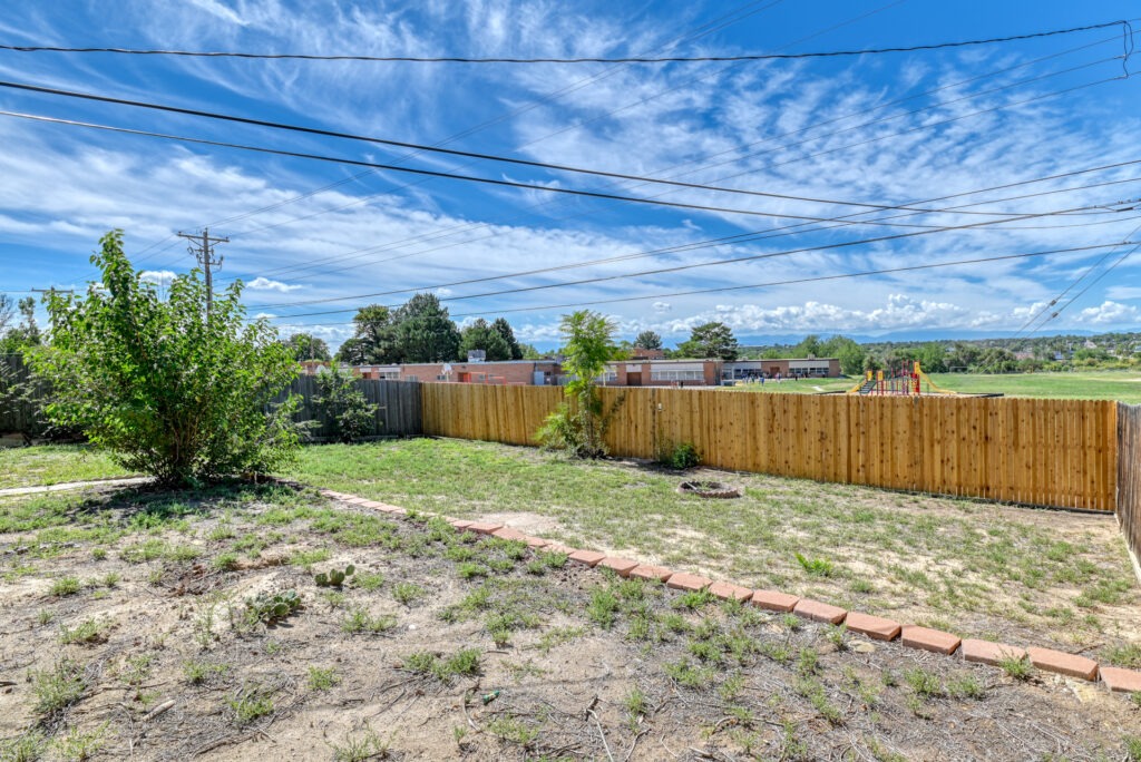 Reshoot Exterior Jerry Murphy Rd 11